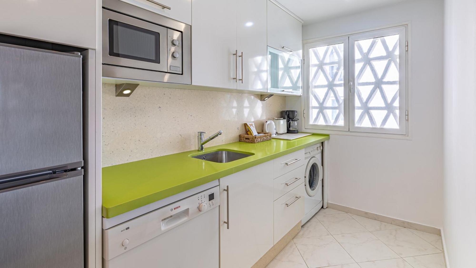 Vacation Marbella I Sea Views, 24-7 Security, Parking, Walk To Everything In Luxurious Puerto Banus 外观 照片